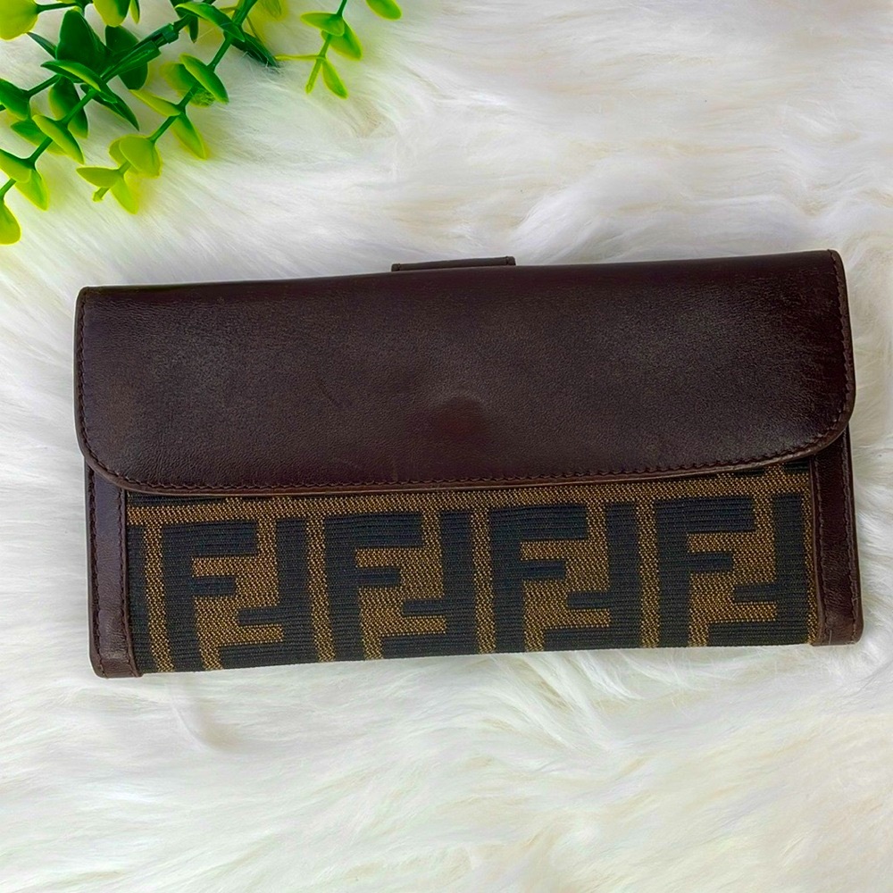 Fendi Monogram Long Wallet - Picture 3 of 15
